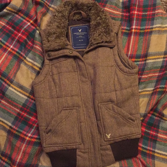 American Eagle Outfitters Jackets & Blazers - American Eagle Vest